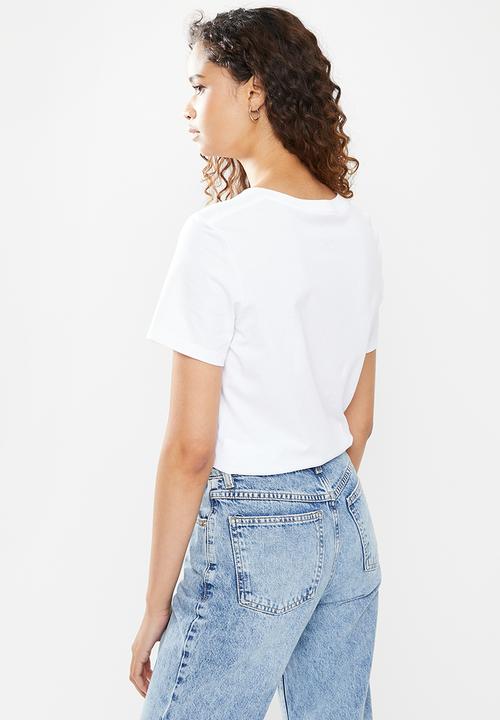 Converse - Center front nova classic tee - white