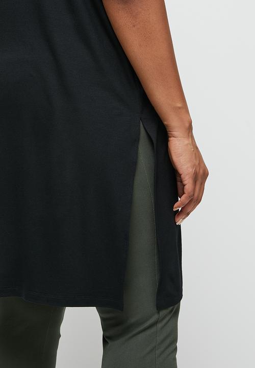 edit Plus - Longline deep slit tee - black