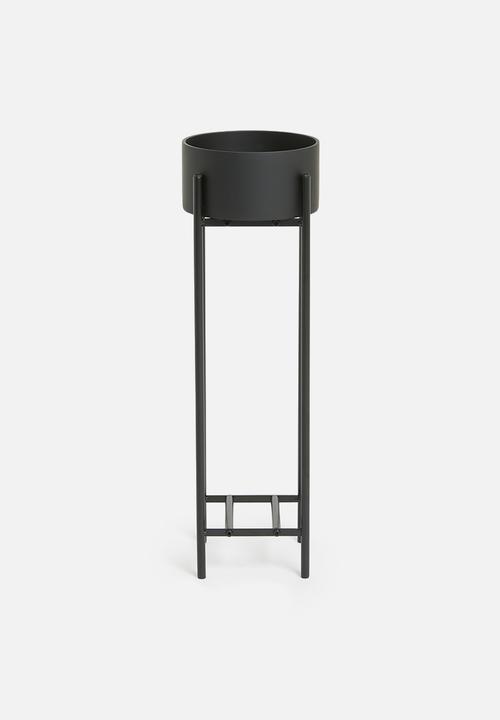 Sixth Floor - Small metal planter with polyresin pot - matte black
