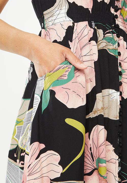Revenge - Floral sleeveless maxi dress - black