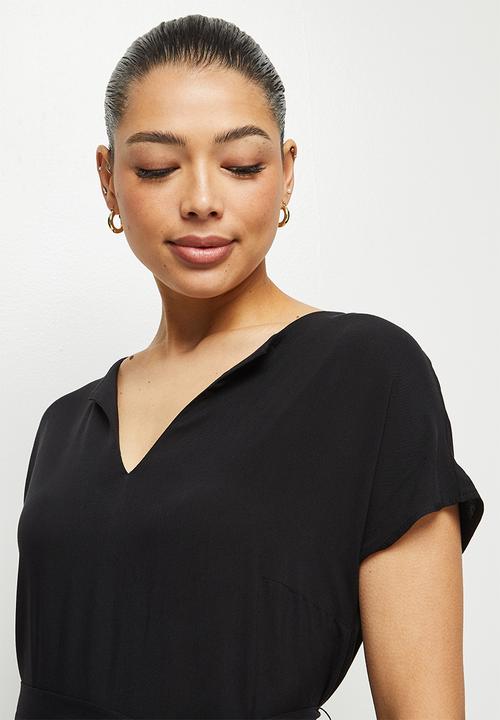 edit - Notch neck belted tunic dress - black