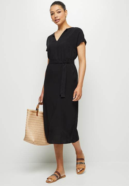 edit - Notch neck belted tunic dress - black