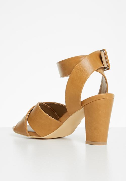 Madison® - Bethany ankle strap block heel - tan