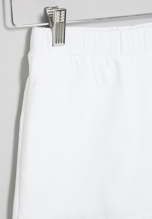 POLO - Girls addison scalloped wrap short - white