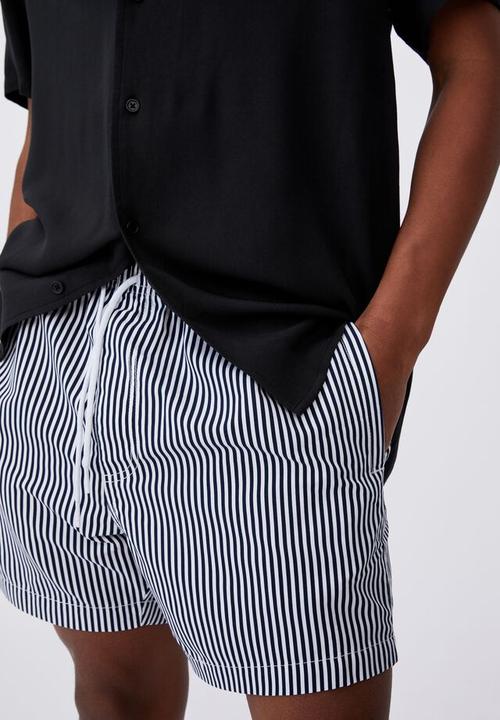Factorie - Resort short - yacht club night
