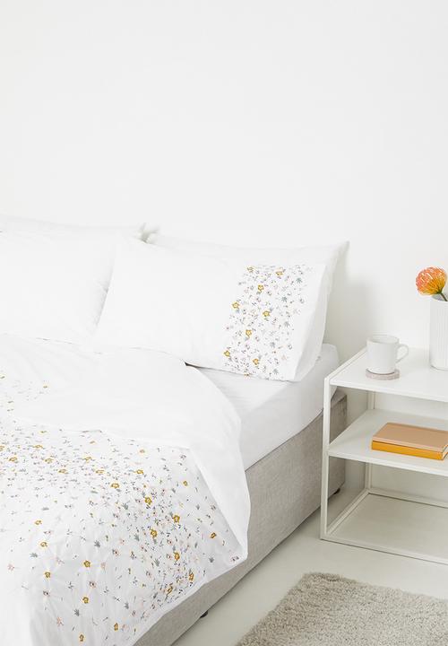 Sixth Floor - Ditsy floral embroidered duvet cover set - white