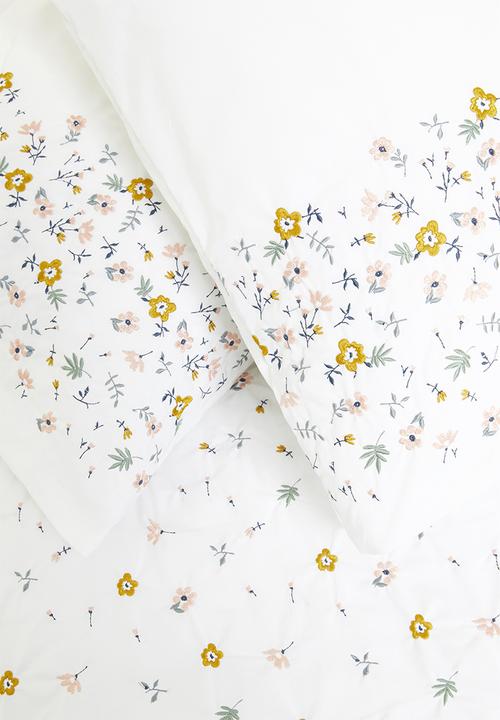Sixth Floor - Ditsy floral embroidered duvet cover set - white