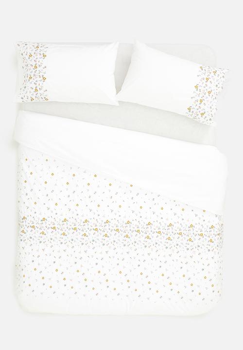 Sixth Floor - Ditsy floral embroidered duvet cover set - white
