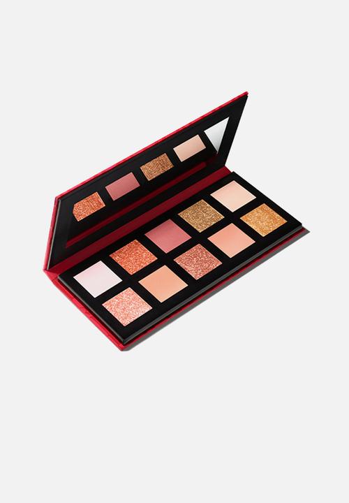 MAC - Aute Cuture Starring Rosalía Eye Shadow Palette X 10