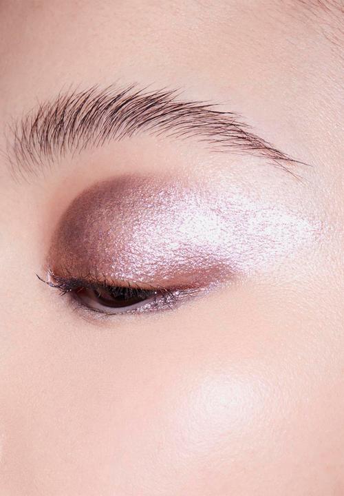 MAC - Hypnotizing Holiday Shadeshifter Eye Shadow - Behind The Curtain 