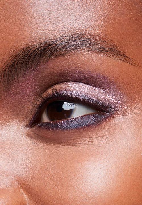 MAC - Hypnotizing Holiday Shadeshifter Eye Shadow - Behind The Curtain 