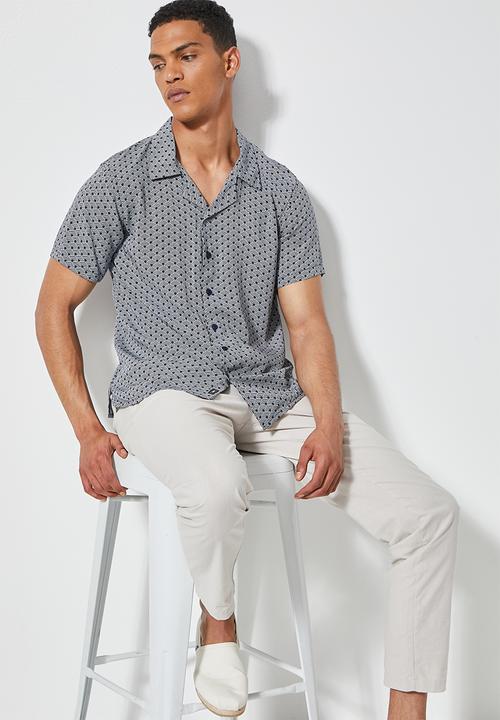 Superbalist - Regular fit pattern short sleeve shirt - navy