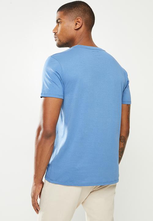 GUESS - Pima short sleeve emb logo tee - blue