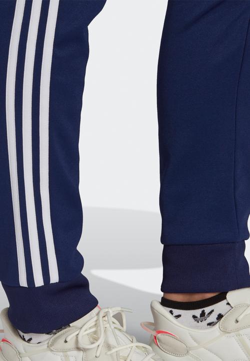 adidas Originals - ADICOLOR CLASSICS PRIMEBLUE SST TRACK PANTS- navy & white 