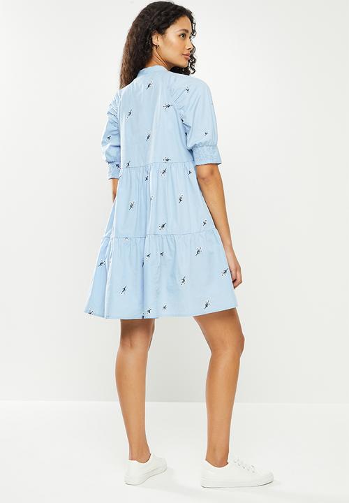 Vero Moda - Cora 2/4 short embroidered dress - blue fog