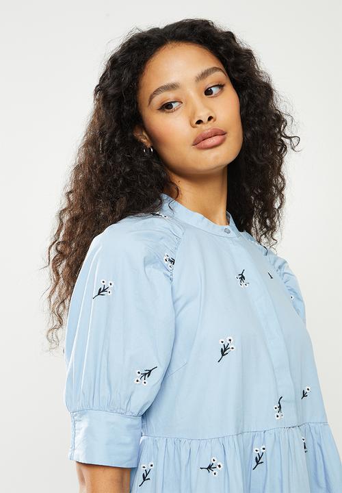 Vero Moda - Cora 2/4 short embroidered dress - blue fog