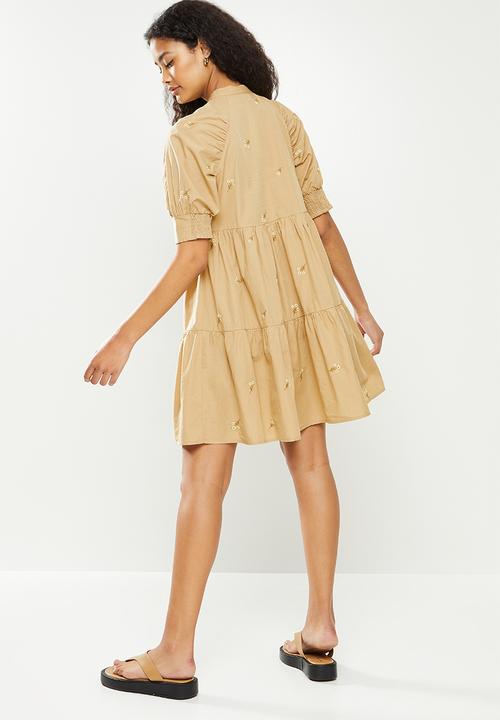 Vero Moda - Cora 2/4 short embroidered dress - travertine