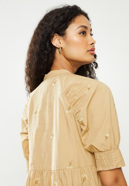 Vero Moda - Cora 2/4 short embroidered dress - travertine