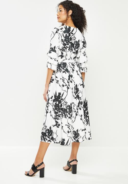 Stella Morgan - Floral printed frill sleeve midi dress - black and white