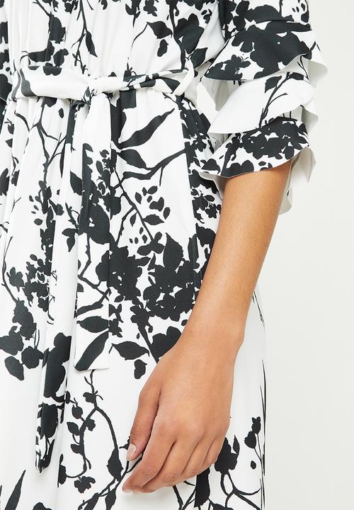 Stella Morgan - Floral printed frill sleeve midi dress - black and white