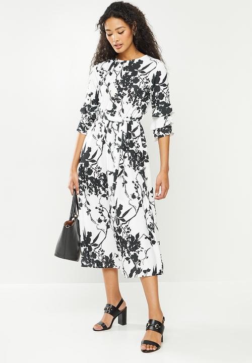 Stella Morgan - Floral printed frill sleeve midi dress - black and white