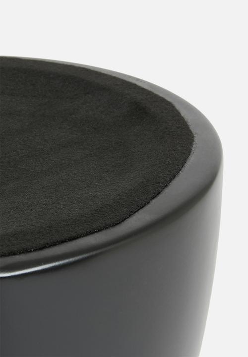 Sixth Floor - Fern outdoor side table - black