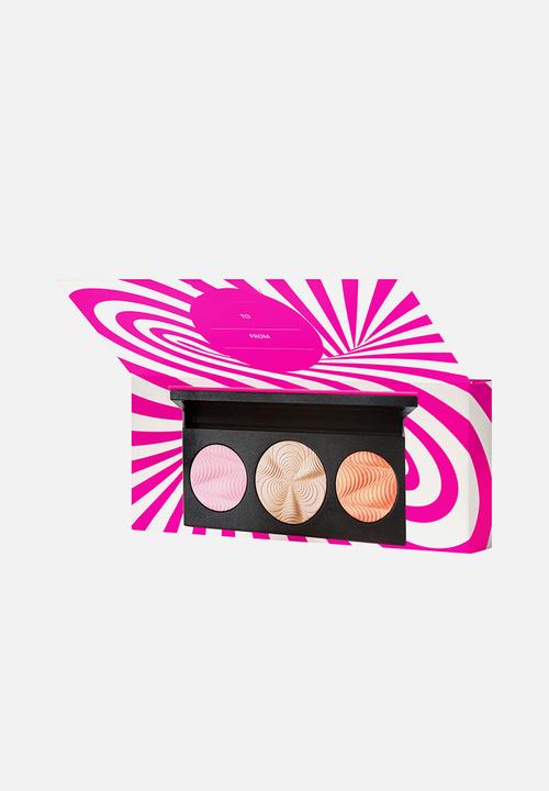 MAC - Step Bright Up Extra Dimension Skinfinish Palette - Light