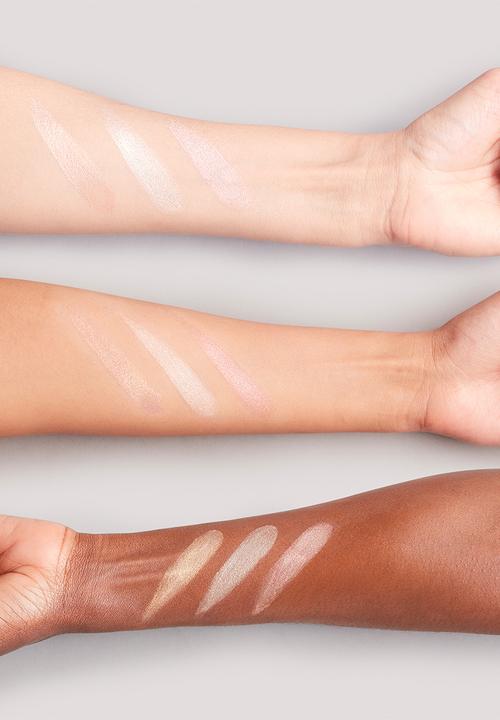 MAC - Step Bright Up Extra Dimension Skinfinish Palette - Light