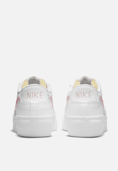 Nike - Blazer low platform - white/pink glaze-summit white-black