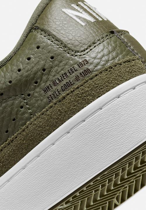 Nike - Blazer low x - medium olive/sail-white-white
