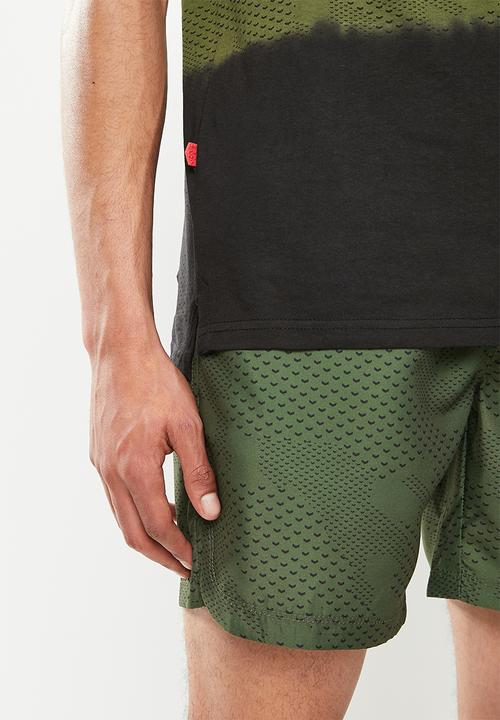 S.P.C.C - Watts regular fit stepped hem tee - green & black 