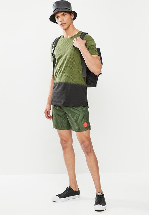 S.P.C.C - Watts regular fit stepped hem tee - green & black 