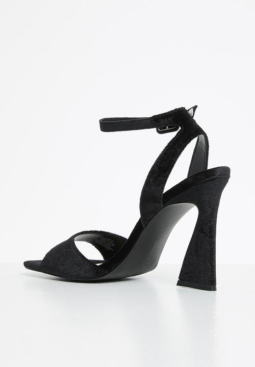Steve Madden - Lakelyn heel - black 
