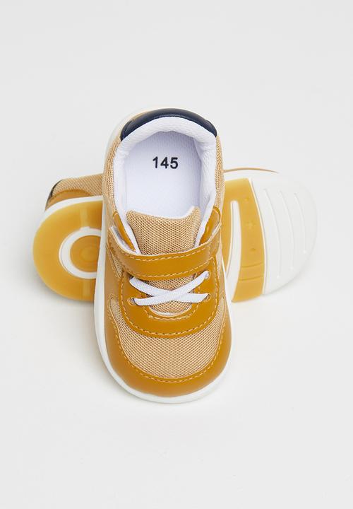 Pop Candy - Baby boys sneaker shoe - tan