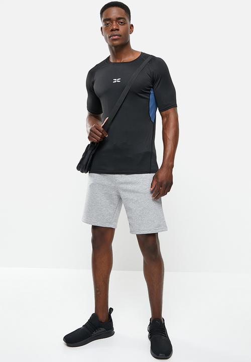 basicthread - Slim fit contrast tee - black