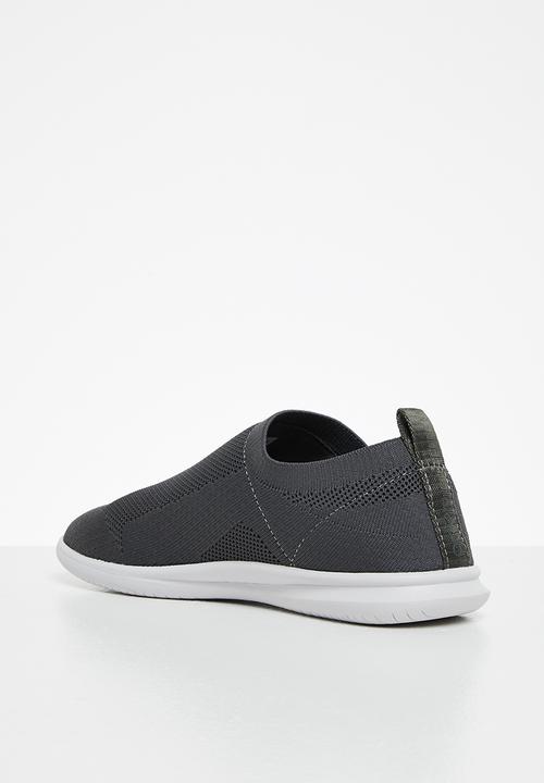 POLO - Ivy athleisure slip on knit sneaker - grey