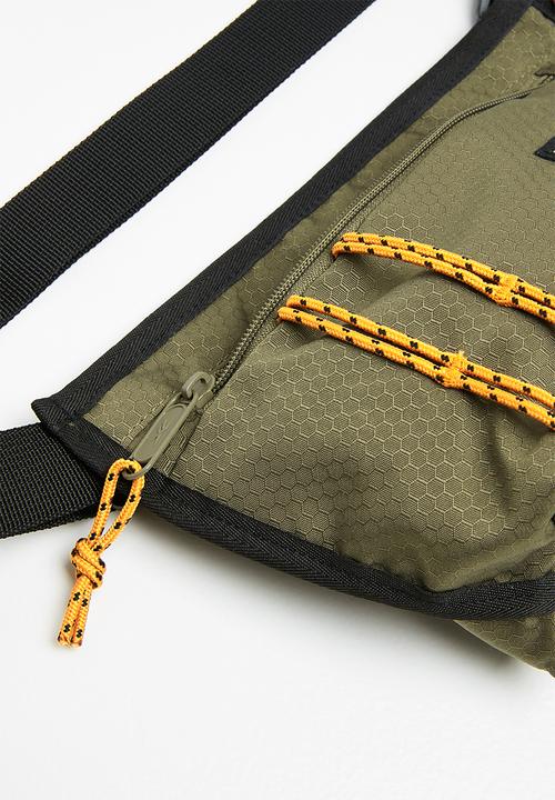 Reebok - Cl camping city bag - green