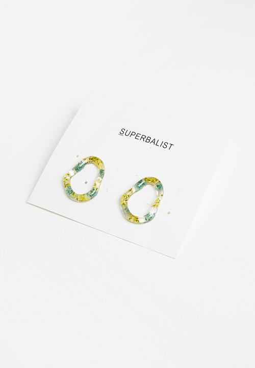 Superbalist - Resin hoop earrings - yellow & blue 