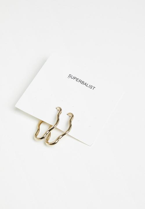 Superbalist - Abstract wave hoop earrings - gold