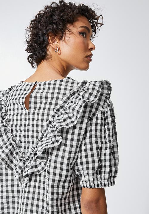 Superbalist - Gingham ruffle blouse - black & white