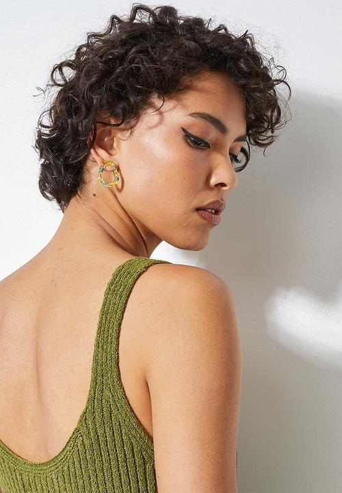 Superbalist - Resin hoop earrings - yellow & blue 