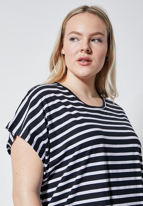 Superbalist - Grown on sleeve inset tee - black & white 