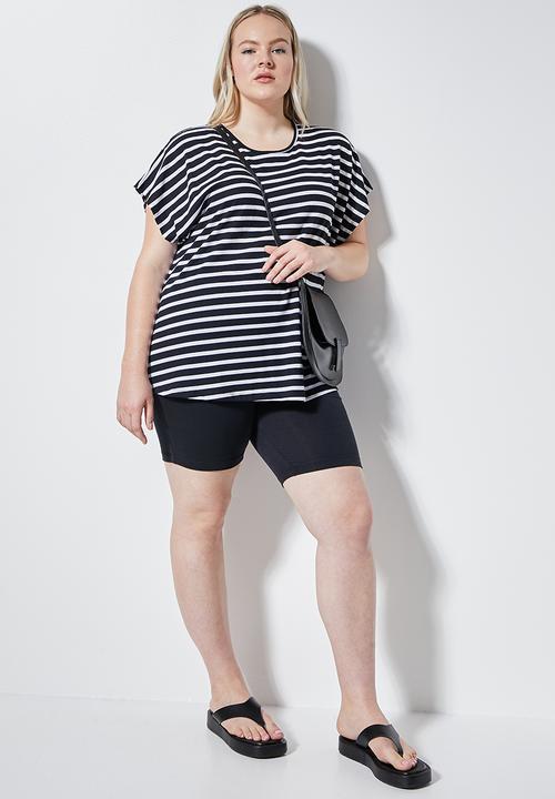 Superbalist - Grown on sleeve inset tee - black & white 