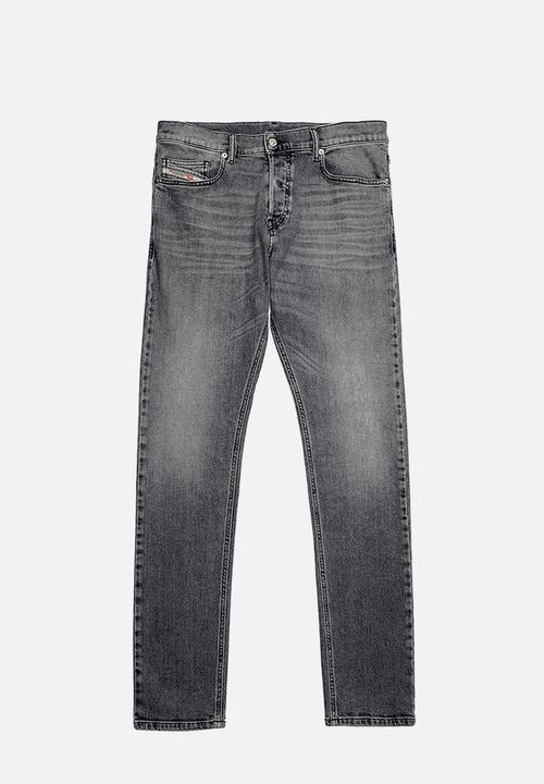 Diesel  - D-luster slim fit longer length jeans - grey