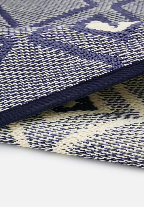 Fab Habitat - Rabat outdoor rug - cream & blue