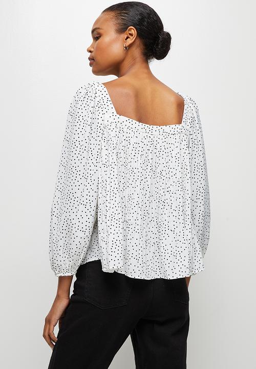 edit - Pleat detail flounce blouse - milk 