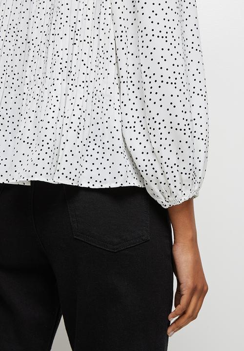 edit - Pleat detail flounce blouse - milk 