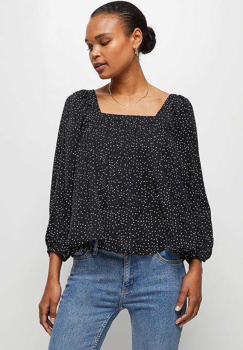 edit - Pleat detail flounce blouse - black