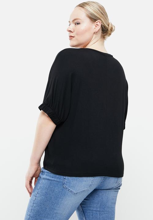 Me&B - Plus embroidered tee with sleeve detail - black