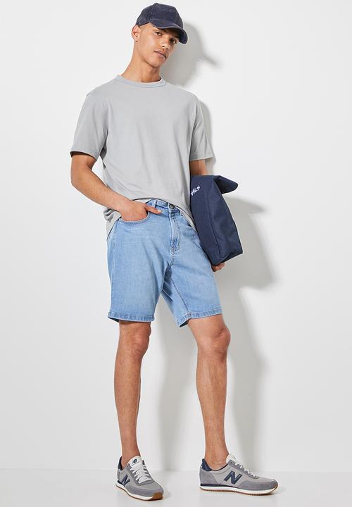 Superbalist - Boston slim denim short - light blue